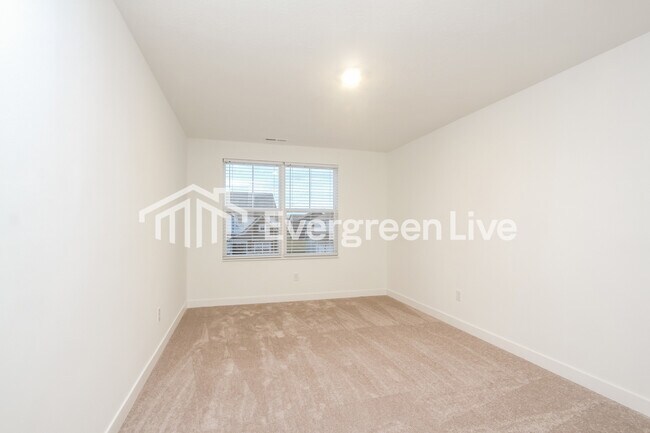Building Photo - 947 Penrose Pl