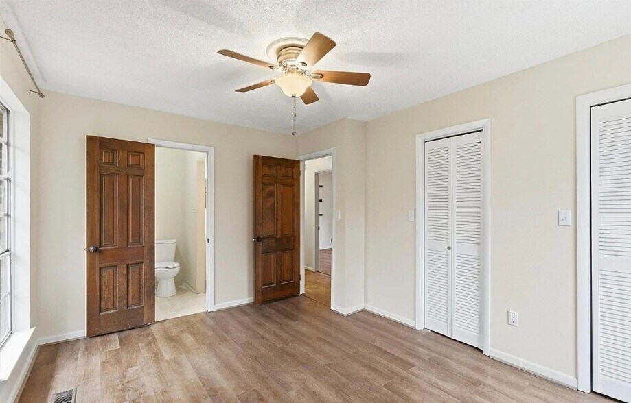 Building Photo - 1233 Frances St