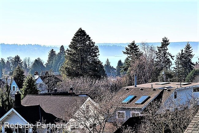 Building Photo - 5631 California Ave SW