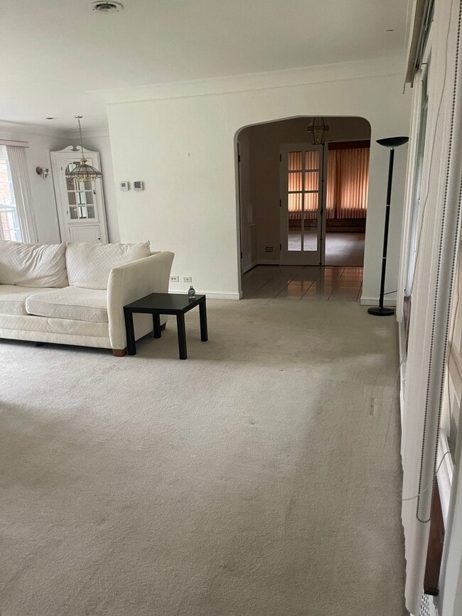 Building Photo - 12713 S 80th Ave