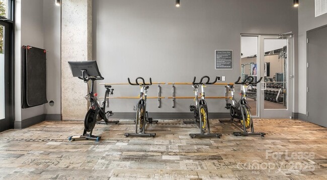 Building Photo - 145 New Bern St