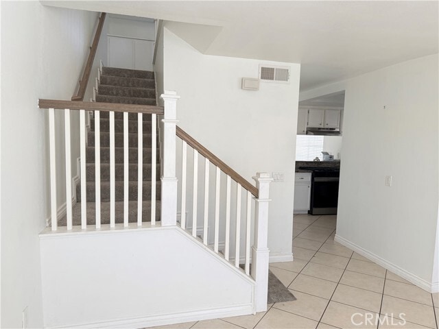 Building Photo - 8722 Pine Crest Pl