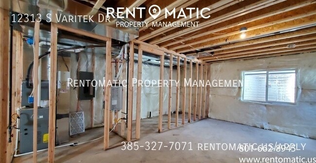 Building Photo - 12313 S Varitek Dr