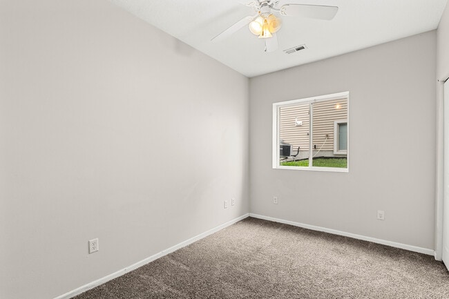 Building Photo - 3821 Marigold Dr