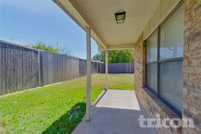 Building Photo - 3521 Kirby Creek Dr