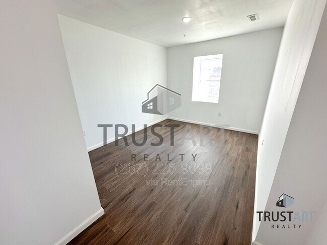 Building Photo - 2317 N 15th St