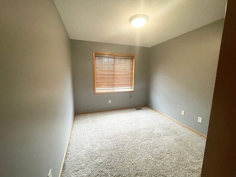 Building Photo - 13924 Glendale Trl
