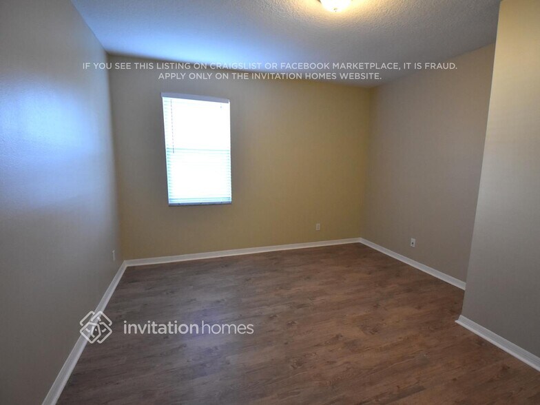 Building Photo - 1774 Sweetwater W Cir