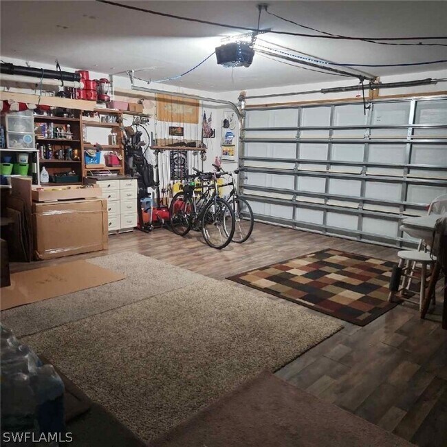 Building Photo - 4619 Chippendale Dr