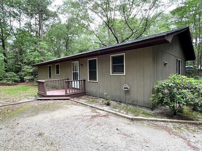 Building Photo - 902 Heather Trail