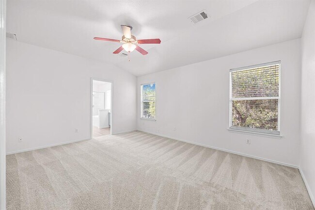 Building Photo - 10208 Laredo Dr