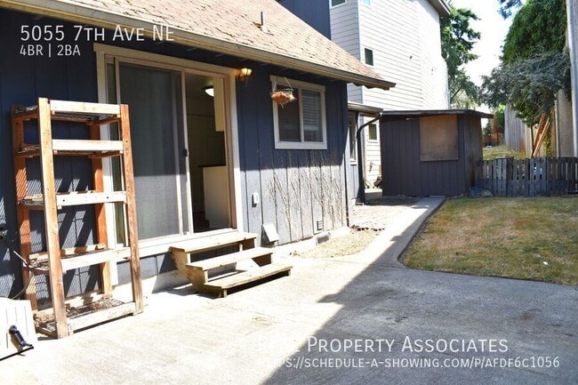 Building Photo - 5055 7th Ave NE
