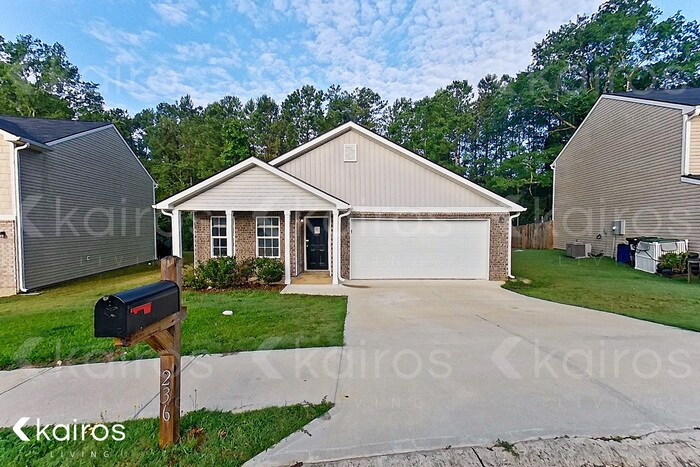 Primary Photo - 236 Fox Chase Wy