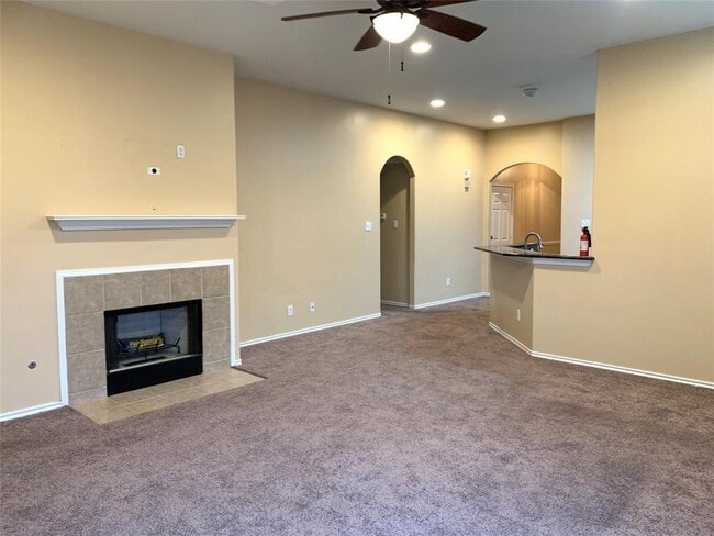 Building Photo - 9119 Melody Park Ln