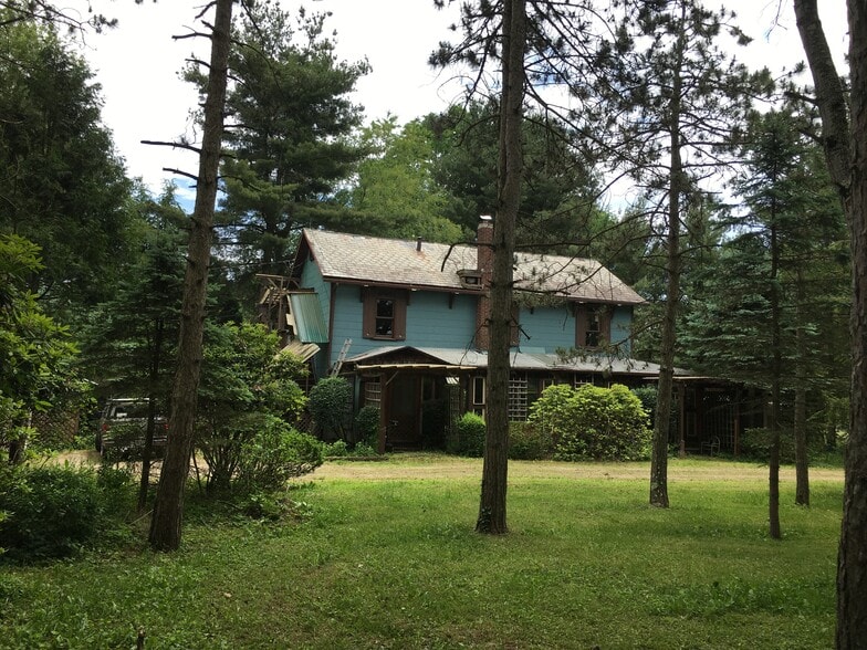 Building Photo - 1924 Plain Grove Rd
