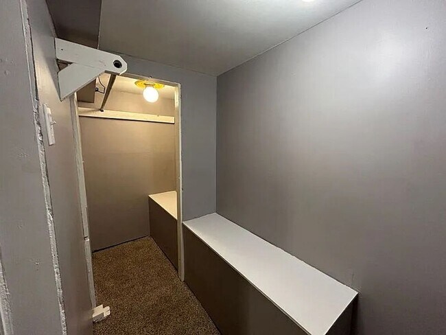 Building Photo - Beautiful 3 bedroom 2 bath home with views!