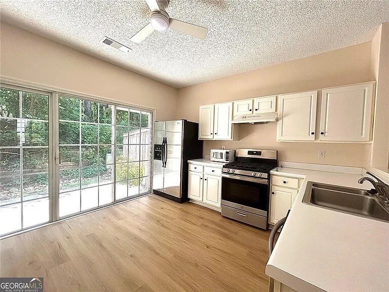 Building Photo - 275 Devonshire Dr
