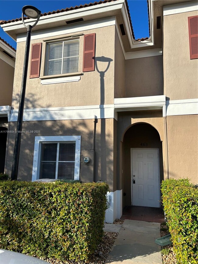 Building Photo - 4513 Woodland Cir