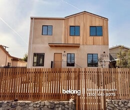 Building Photo - 414 S Ave 56