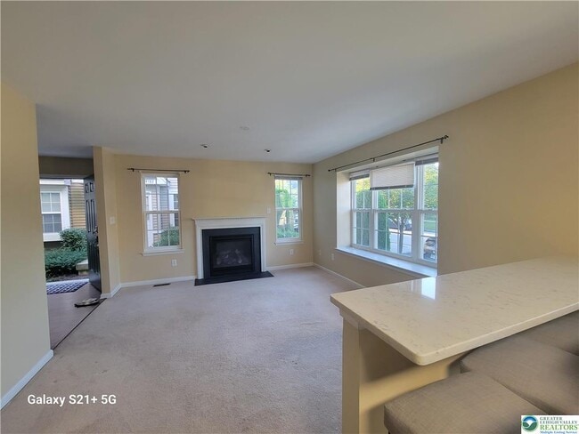 Building Photo - 4176 Bunker Hill Dr S