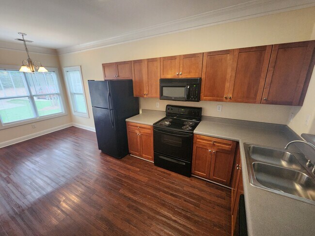 Building Photo - 135 Artisan Pl