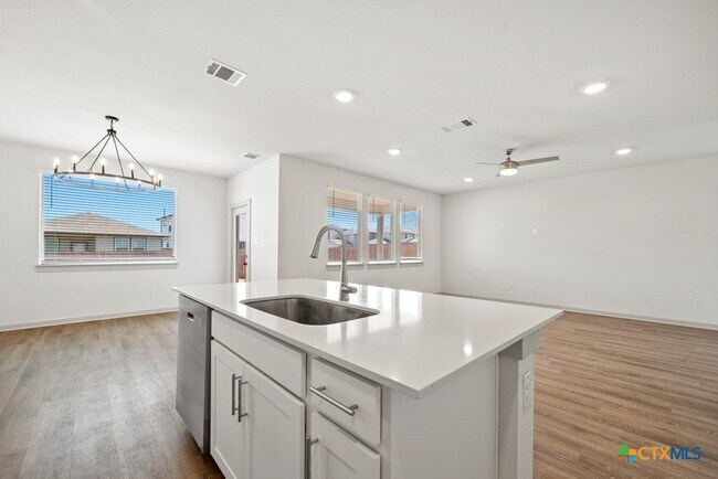 Building Photo - 412 Wilshire Rd