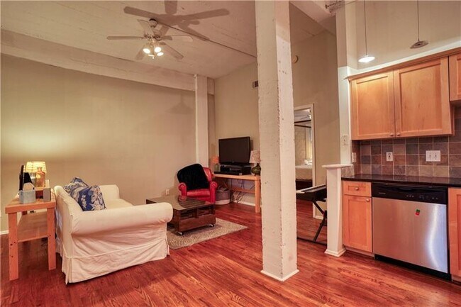 Building Photo - 1026 St Charles Ave NE