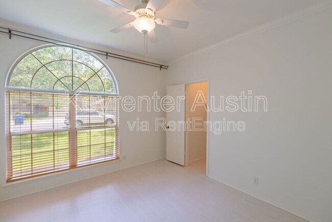 Building Photo - 4108 Sun Spirit Dr