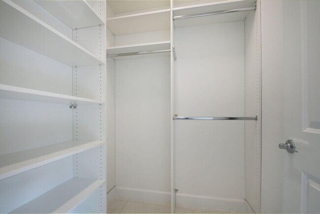 Building Photo - 12832 Veneto Springs Dr
