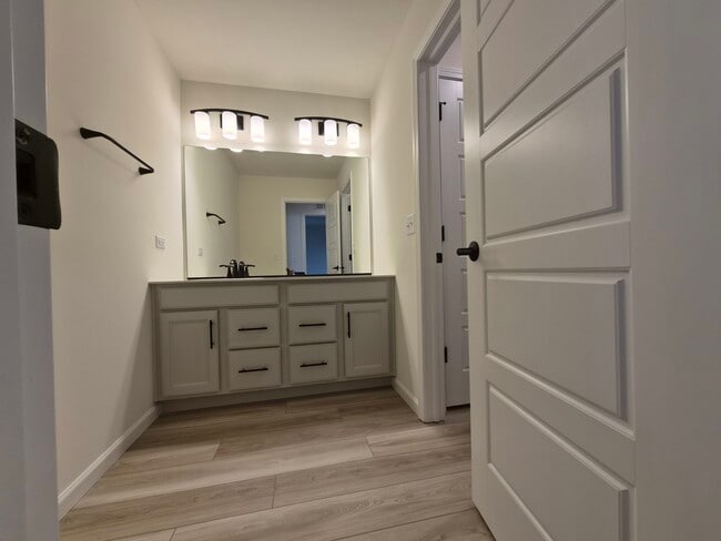 Building Photo - 24412 W Alexis Ln