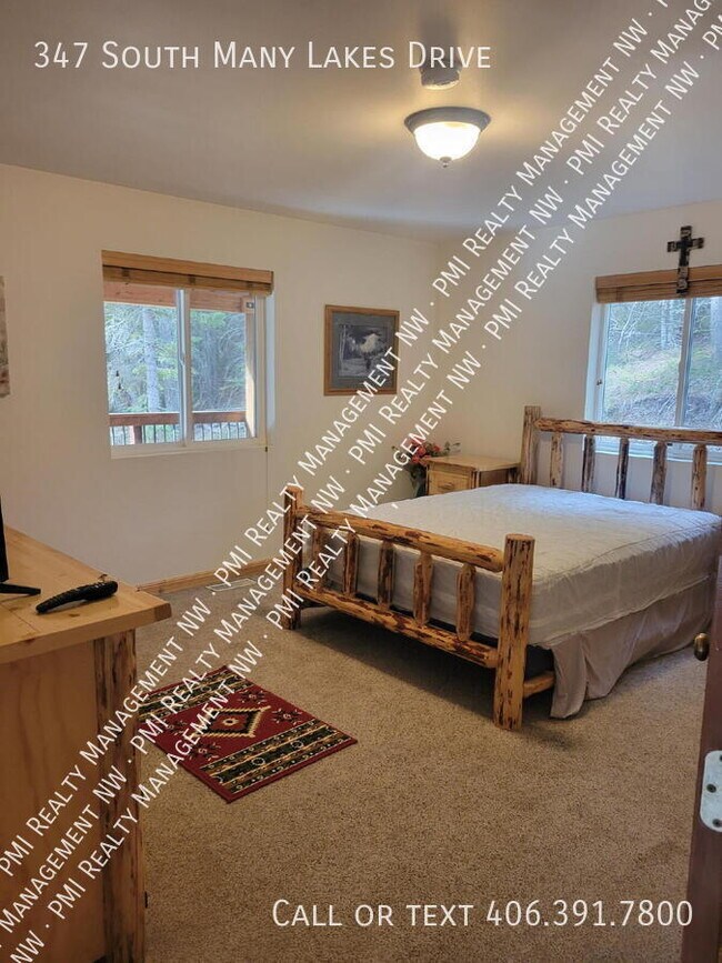 Building Photo - 347 S Many Lakes Dr