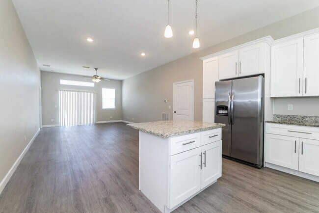 Building Photo - 105 Big Black Dr