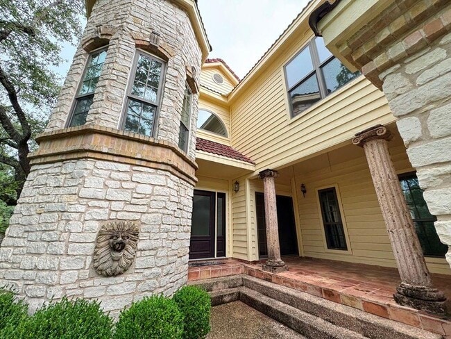 Building Photo - 6401 Wallace Cove