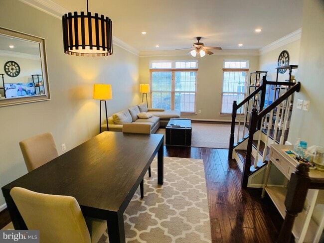 Building Photo - 42627 Homefront Terrace