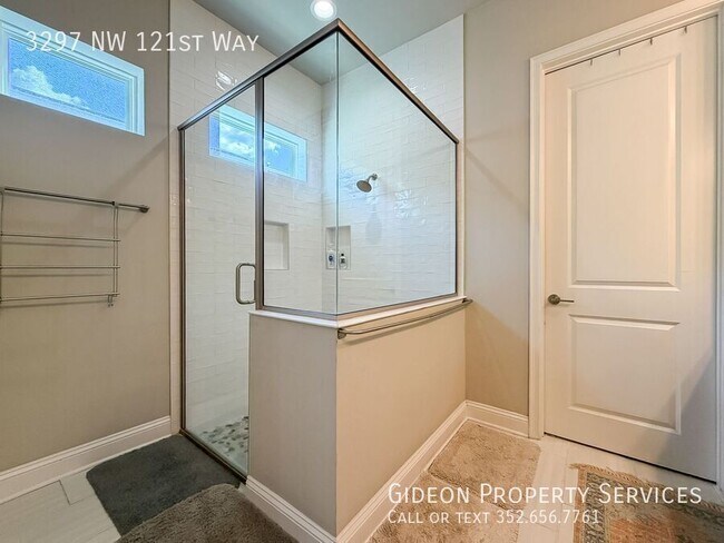 Building Photo - 3297 NW 121st Way