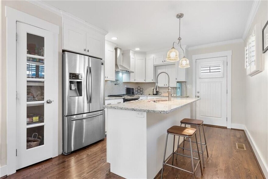 Building Photo - 2026 Harwinor Rd SE