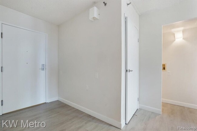 Building Photo - 24111 Civic Center Dr