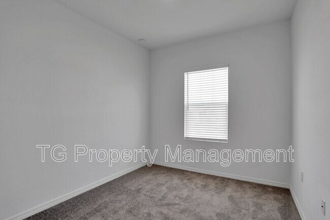 Building Photo - 298 Anthony Dr