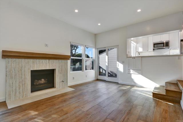 Building Photo - 410 Stratford Ct