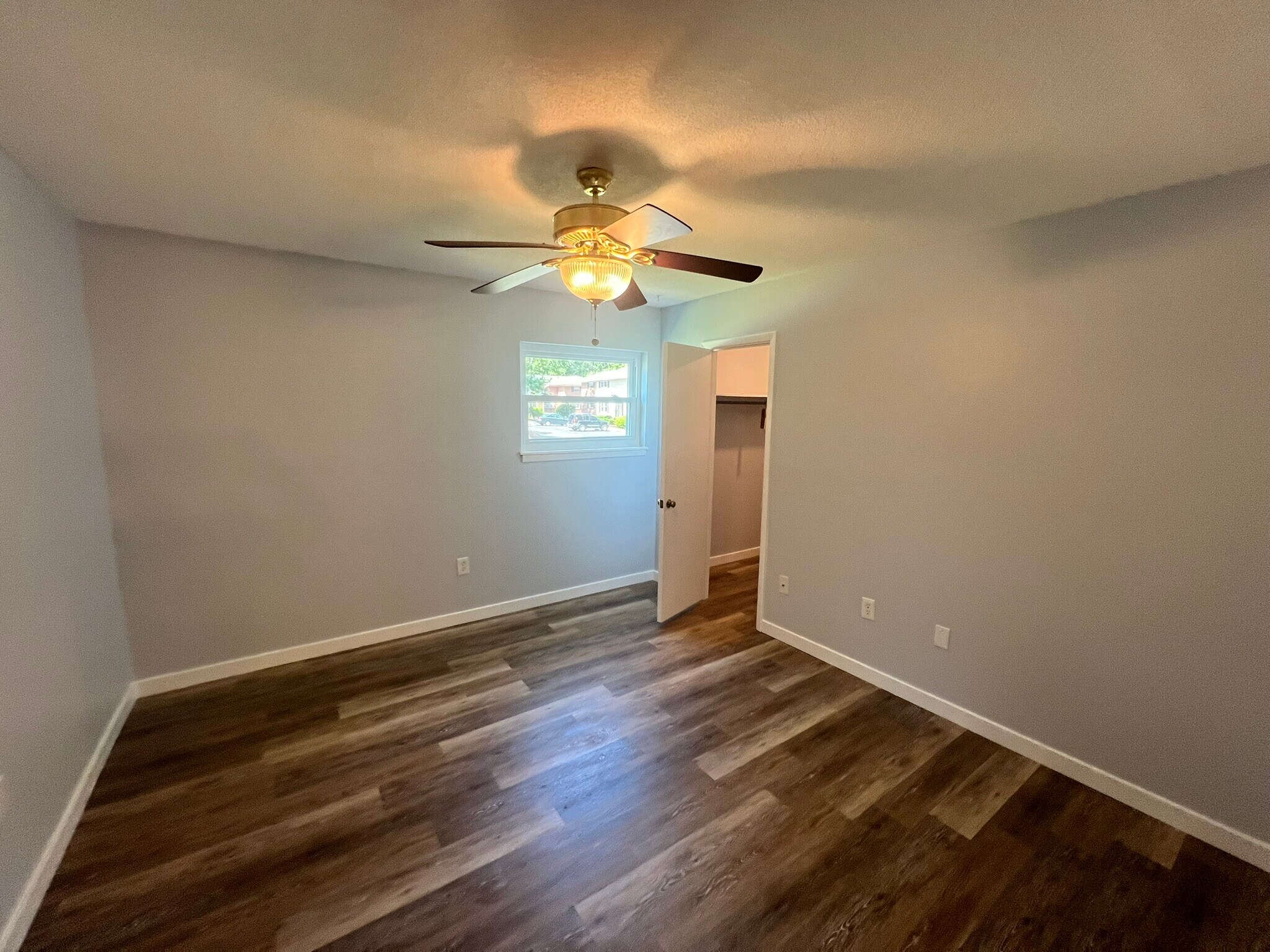 Building Photo - 1100 Skyland Dr