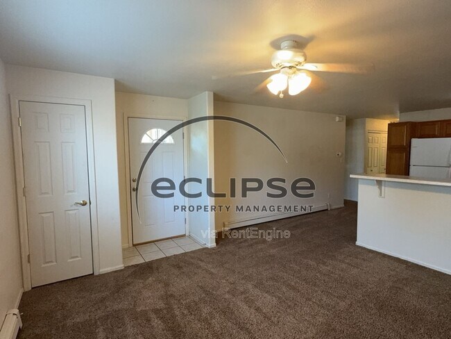 Building Photo - 497 Coronado Ct