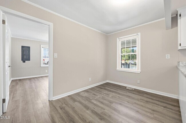 Building Photo - 608 N 16th St
