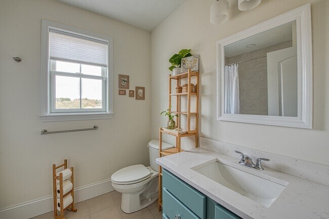 Building Photo - 35 Metacomet Rd