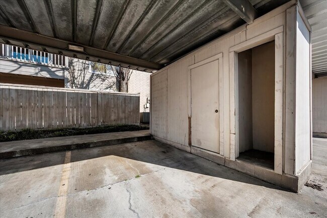 Building Photo - 9572 Windswept Ln