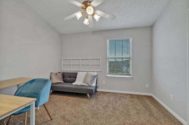 Building Photo - 1504 Sprucedale Dr