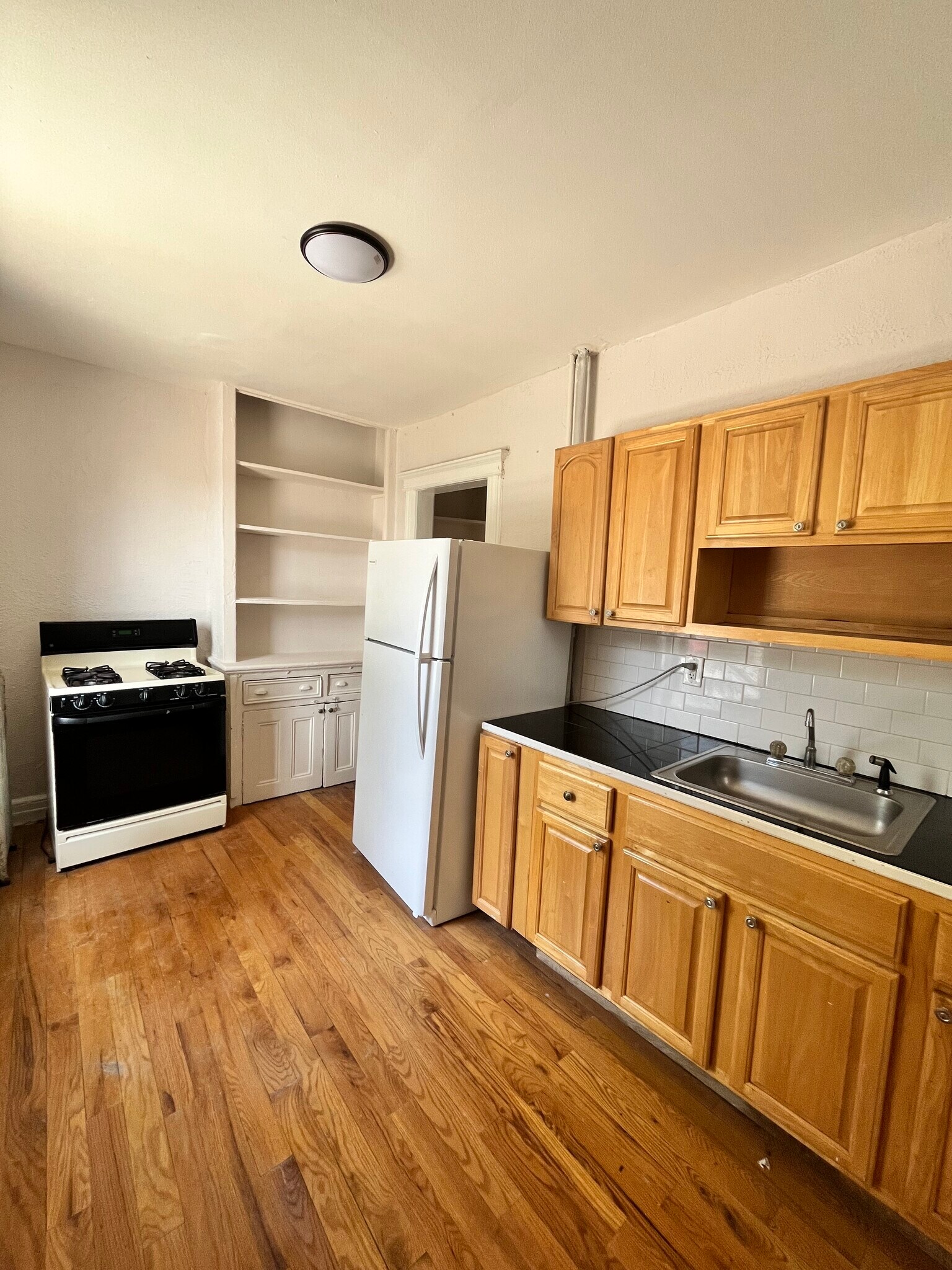 171 Ocean Ave 3 - 190 Ocean Ave