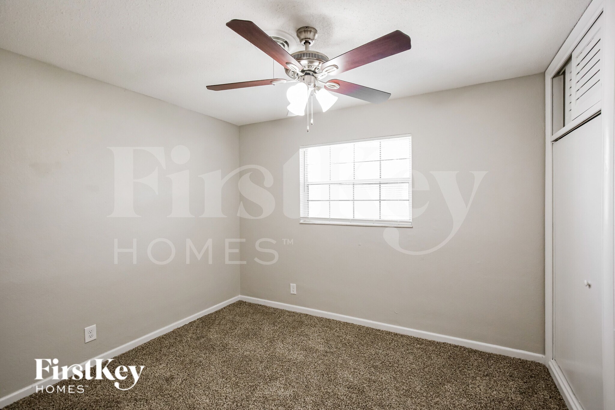 Building Photo - 5961 NW 14th Ct