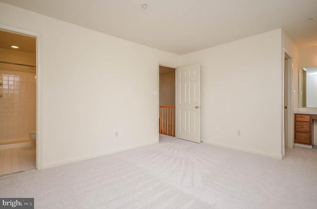 Building Photo - 3003 Gatehouse Ct