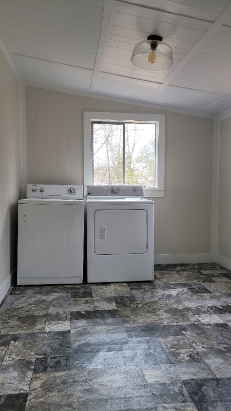 Building Photo - 208 W Chester St