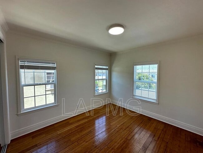 Building Photo - 1536 4th Ave